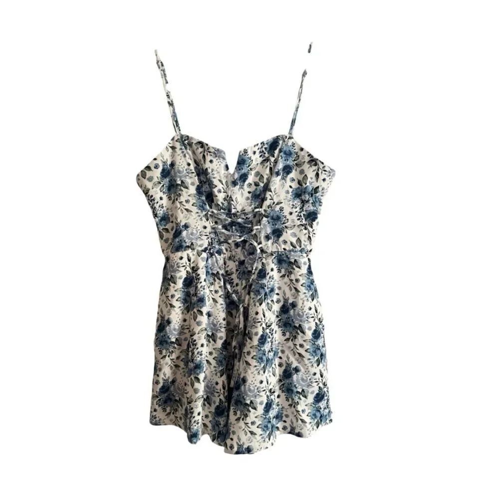 Altar'd State Floral Romper NWOT